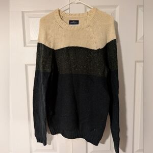 American Eagle Outfitters Black and Cream Crewneck Sweater